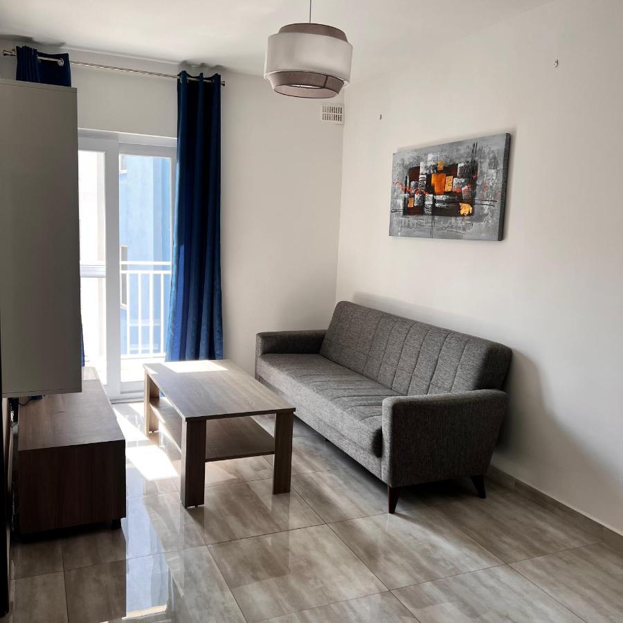 מסידה F3 Room 2, Private Room Two Single Beds Shared Bathroom מראה חיצוני תמונה
